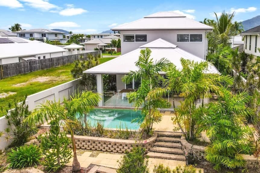 Marina View | Landscape Garden | Private Pool Marina View | Landscape Garden | Private Pool